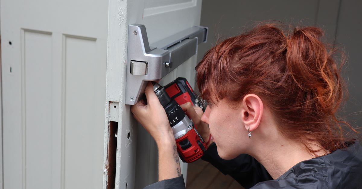 How to Choose a Commercial Locksmith for Your DuPage County Business — Carl Locksmith