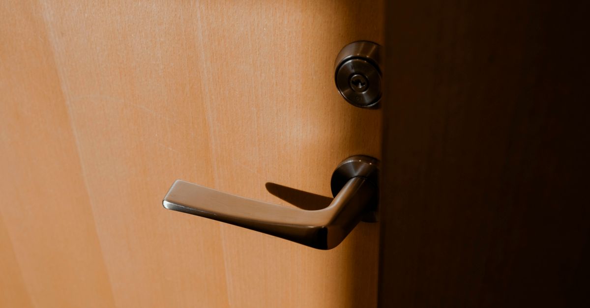 Why a Business Lockout Service Is Different from a Residential Call — Carl Locksmith